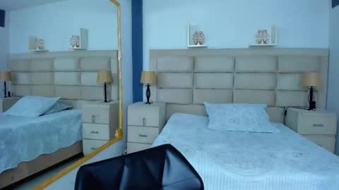 Snapshot of annythomsonn chatting on September 10, 10:00 pm AnnyT online show from September 10, 10:00 pm