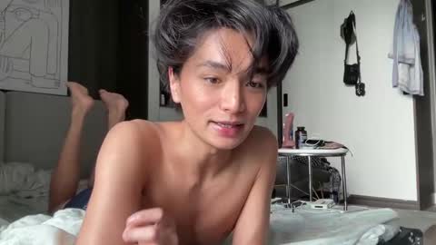 asiantwinkboy online show from April 18, 9:11 am