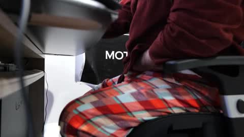 D online show from February 24, 6:36 pm