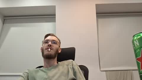anonymousstoner58 online show from June 25, 2:52 am
