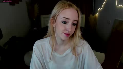 Anora online show from February 6, 7:49 pm