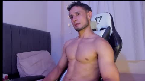 Adonys Creeb online show from September 10, 6:36 am