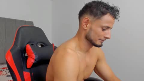 Adonys Creeb online show from November 22, 7:07 am