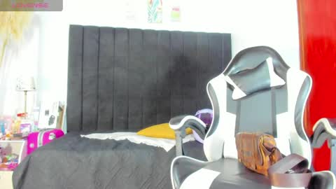       online show from March 28, 12:56 am