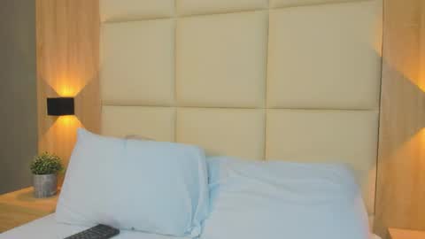 A N T O N E L L A  online show from November 26, 12:13 pm