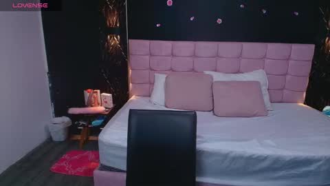 Snapshot of antonellarosss chatting on October 7, 12:12 pm A N T O N E L L A online show from October 7, 12:12 pm