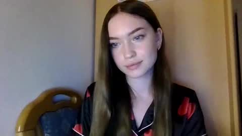 Snapshot of antonina25440 chatting on October 17, 10:14 pm antonina25440 online show from October 17, 10:14 pm