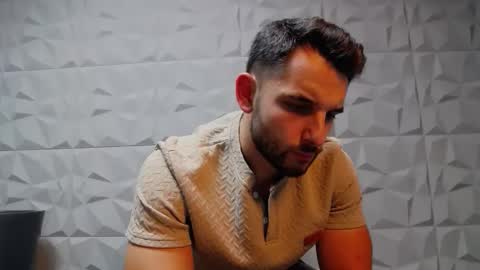 Snapshot of antoniovalentinidiamond chatting on September 15, 7:37 pm HI My name is Antonio online show from September 15, 7:37 pm