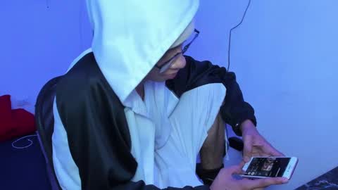 antray_master23 online show from January 28, 9:41 am