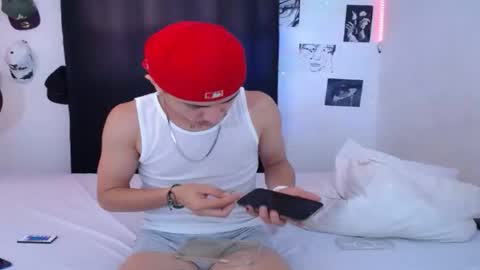 anyelo_sexyhot online show from March 26, 12:06 am