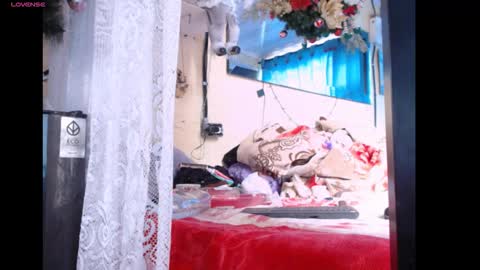 any simsom online show from December 20, 6:04 pm