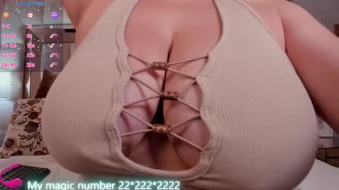 Anyi online show from March 6, 11:26 pm