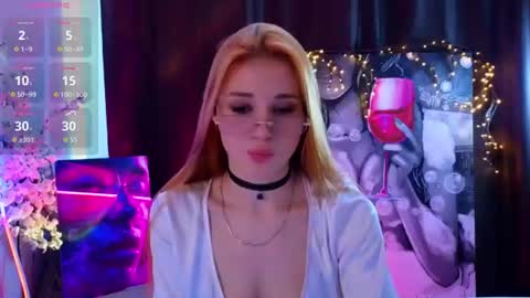 anylindsey online show from July 6, 7:38 am