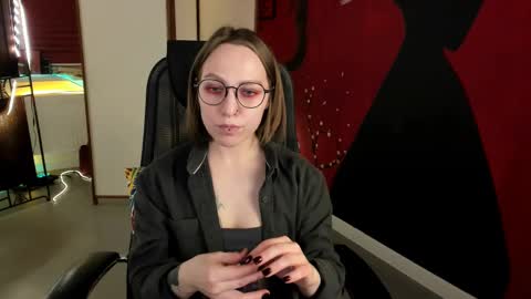 APHEX QUEEN online show from March 8, 4:06 pm