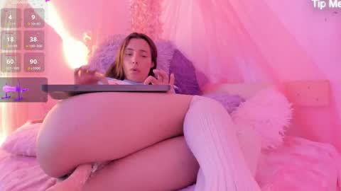 Lily online show from October 4, 2:37 pm