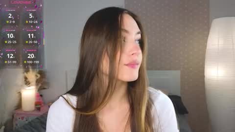 Snapshot of appleeepie chatting on October 23, 9:55 am Vicki online show from October 23, 9:55 am