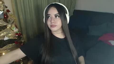 Abril Freelance Model online show from November 11, 8:27 am