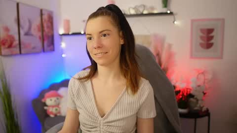 april_olsen online show from February 9, 2:53 pm