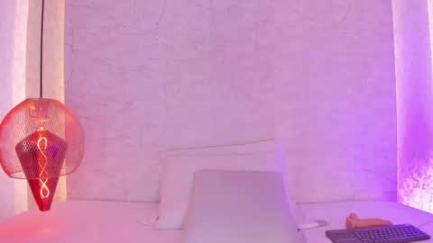 April online show from March 1, 10:34 am