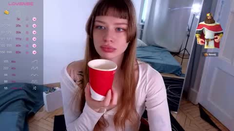 aqua_sultry online show from December 4, 10:15 am