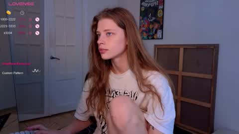 Snapshot of aqua_sultry chatting on September 10, 8:15 am aqua_sultry online show from September 10, 8:15 am