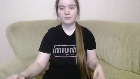 Josefin online show from March 23, 2:11 pm