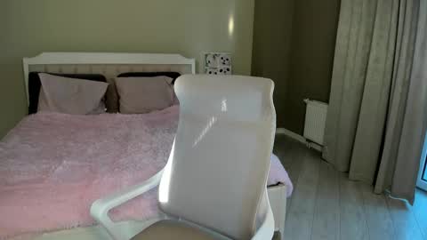 Lina online show from October 19, 8:52 am