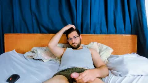 Youssef Alkhoury online show from December 5, 9:30 am