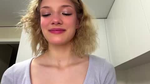 Caroline online show from June 12, 4:17 pm
