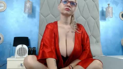 aretialisya online show from October 15, 5:22 am