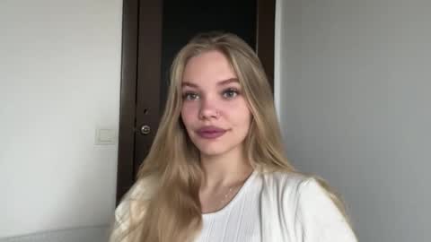 Amelia online show from November 28, 6:21 am