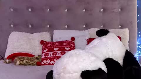 Ariel online show from December 21, 12:06 am