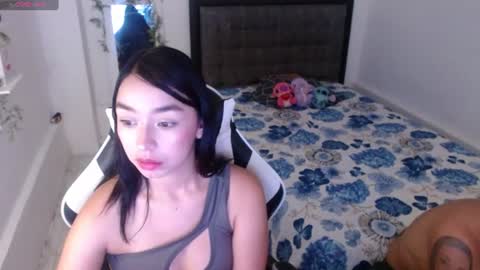ari_2dcouple online show from July 18, 4:47 am