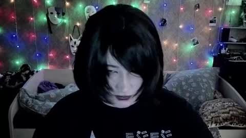 Ahri online show from November 23, 8:40 pm