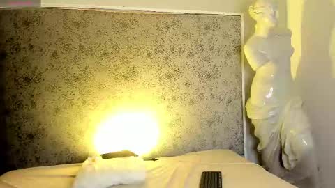 Ari  online show from September 30, 4:56 am