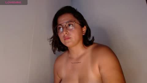 AriaBronw online show from April 26, 11:35 pm