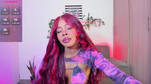 Snapshot of aria_brown_19 chatting on October 26, 10:09 pm ARIA online show from October 26, 10:09 pm