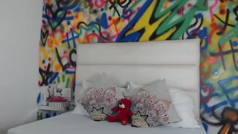 aria online show from January 24, 11:26 am