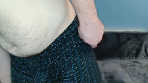 Ariana and Bread online show from January 12, 9:05 am