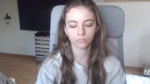 AriaCreazy online show from March 11, 7:33 am