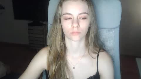 AriaCreazy online show from March 31, 8:53 pm