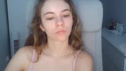 AriaCreazy online show from July 30, 6:36 am