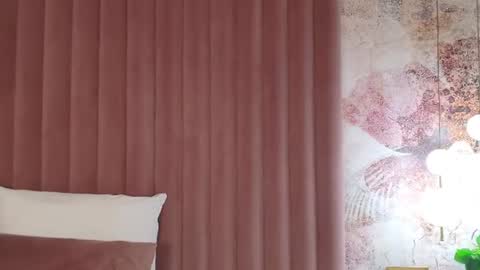 Aria online show from July 21, 10:39 am