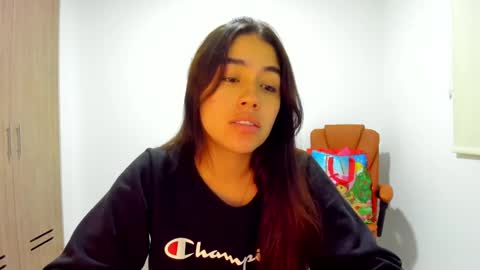 Aria Montgomery online show from March 1, 8:45 am