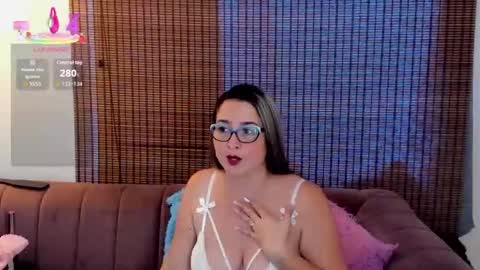 Ariana Cruz online show from September 19, 1:26 pm