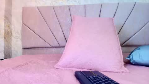 Sofia online show from June 24, 7:10 pm