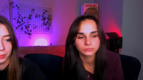 Snapshot of ariana_ross7 chatting on September 25, 3:52 pm ariana_ross7 online show from September 25, 3:52 pm