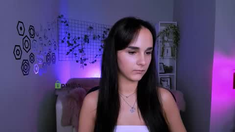 Snapshot of ariana_ross7 chatting on October 15, 7:37 pm ariana_ross7 online show from October 15, 7:37 pm
