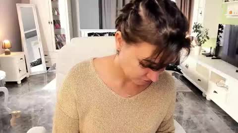 Ana online show from October 5, 10:45 am