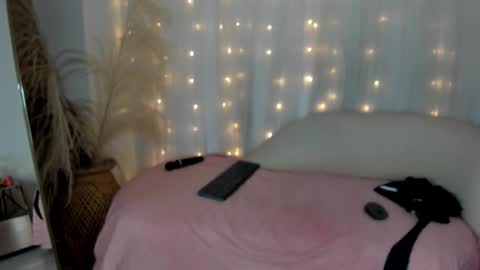 arianna cox online show from September 17, 8:45 pm